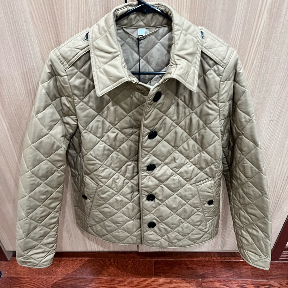 BNWT Burberry Jacket Diamond Quilted Jacket Beige size M